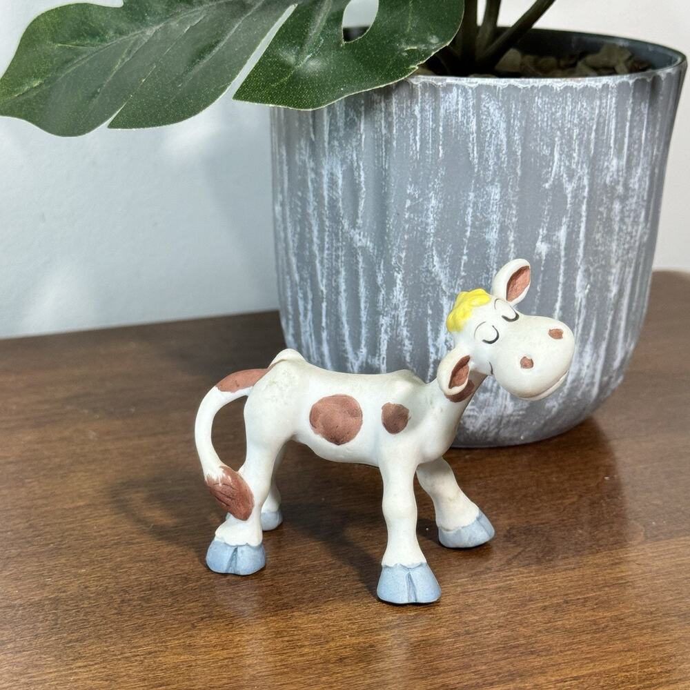 Vintage George Good Cow Toons Moo Figurine by Jim Willoughby 2.5”H X 3”L 1980